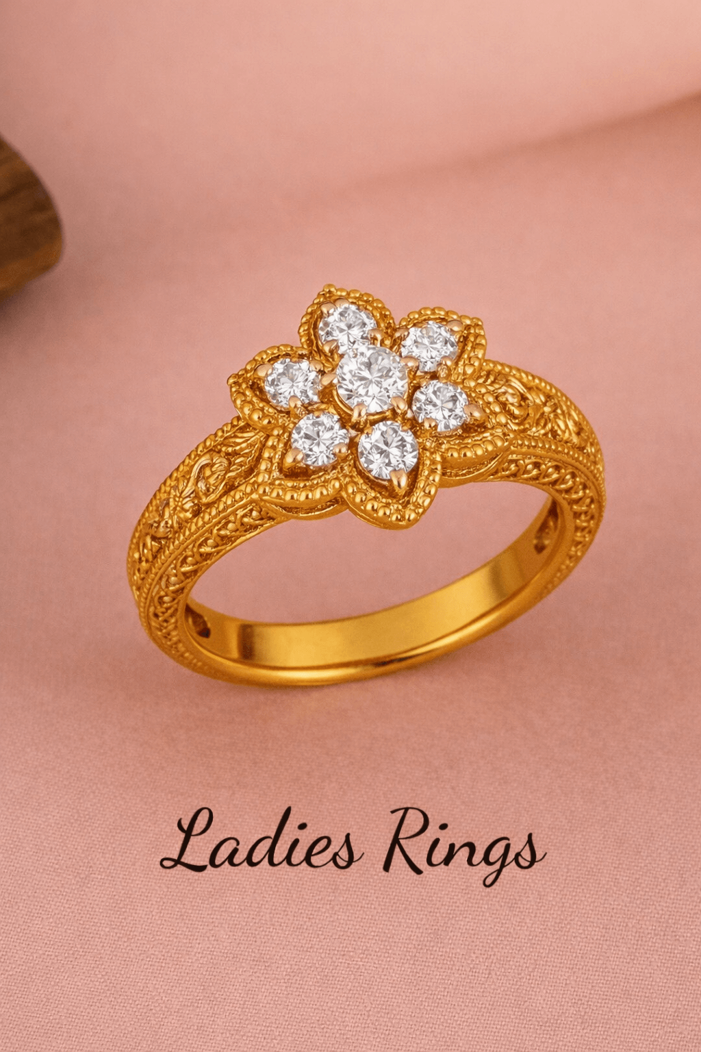 gold-ladies-ring - pakkarath gold and diamonds